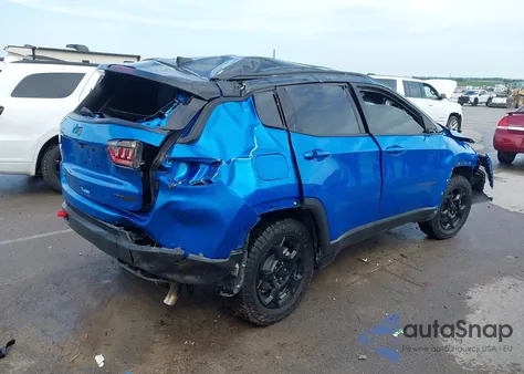 2024 Jeep Compass Trailhawk 4X4 from USA, damaged, VIN 3C4NJDDN2RT129373